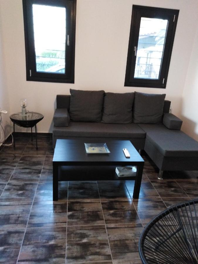 Σπίτι Με Σοφίτα Μπροστά Στη Θάλασσα Villa Trápeza Eksteriør billede